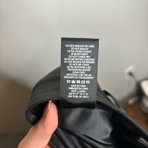 Alice + Olivia Conry Pleated Lamb Leather Shorts - Picture 10 of 10